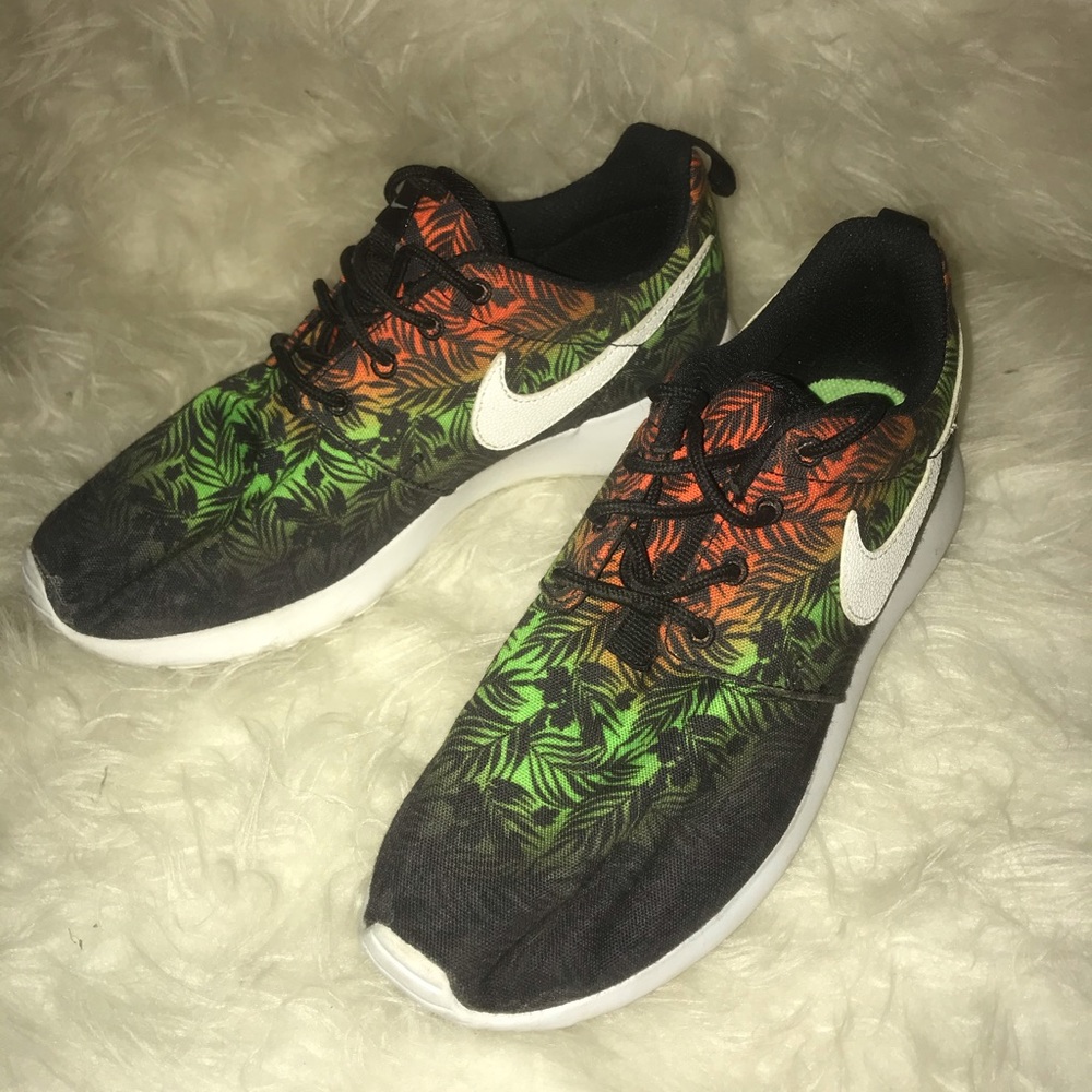 Nike Roshe One sneakers